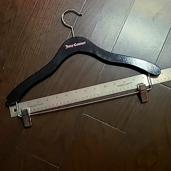 EUC Juicy Couture 2 hanger set - Picture 2 of 13
